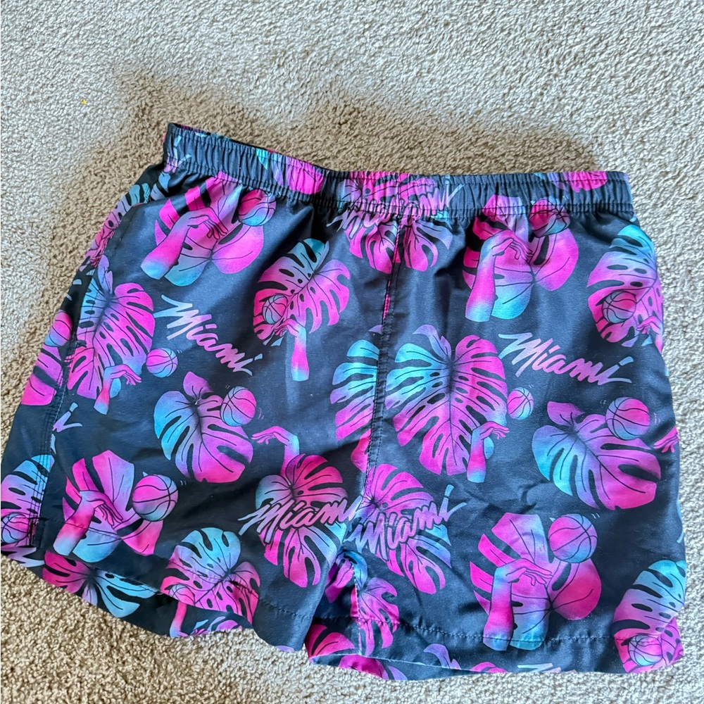 Miami Heat floral bathing suit men’s M used
